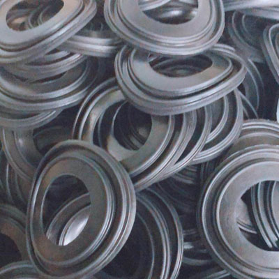 Insulating rubber gasket